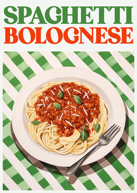 緑と白のストライプのテーブルクロスの上にスパゲッティ・ボロネーゼの皿が置かれ、その上に緑と赤の太字で「Spaghetti Bolognese」と書かれたポスター。